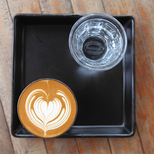 Entkoffeinierter Kaffee als Genussmittel  